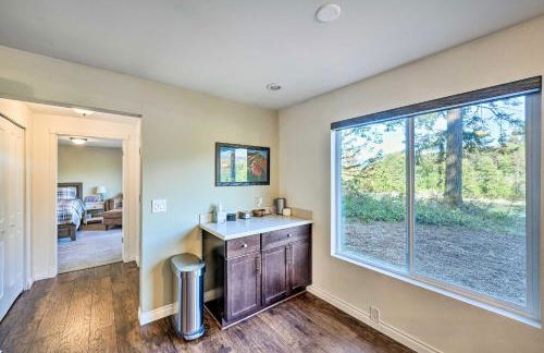 Dreamy Riverside Cabin with Fireplace and Grill - Foto 11