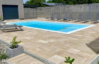 A Morze Domki- Podgrzewany basen, całoroczne klimatyzowane domki, parking - Foto 6