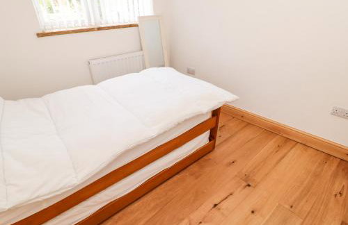 Flat Above 27 - Photo 19