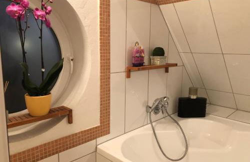 Modernes 4-Zimmer Haus, nahe Messe Düsseldorf (15 min. Internat. Airport) - Foto 19