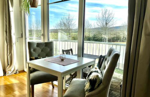 ERDEni-Appartment mit sonnigem Südbalkon zum Kurpark - Foto 1