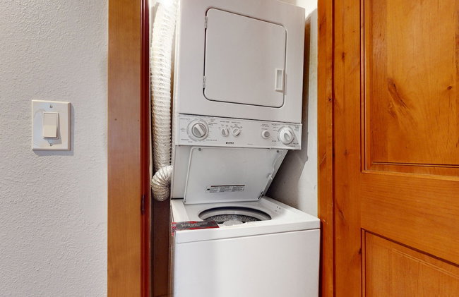 Pine Ridge Condominiums - Photo 30