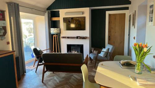 Osprey Hide - Photo 4