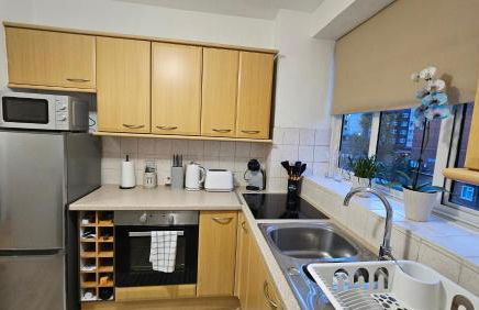 Spacious Two Bedroom Apartment in Battersea, Free Parking - Foto 17