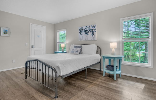 Beachin' Fun - Photo 1