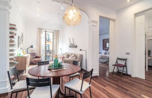 GuestReady - Central Barcelona Getaway - Photo 3