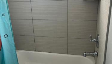 Chic & Cozy 1-bedroom Apartment with Free Parking - Foto 2