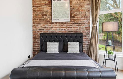 NEW Apartment with Pool Table and Parking Sleeps 7 - Foto 30