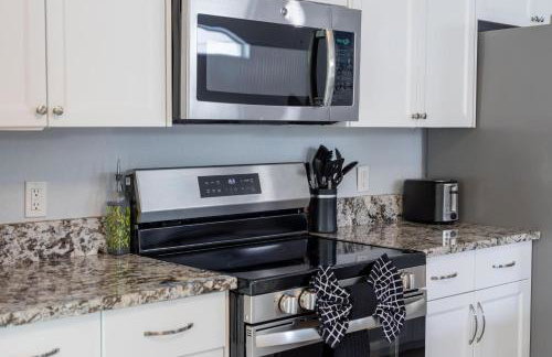 Spacious 3BR Family Home Near Sponge Docks - Foto 30