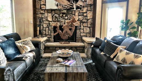 C25, Four bedroom, 4 1 2 bath luxury log-sided cottage with hot tub cottage - Foto 4