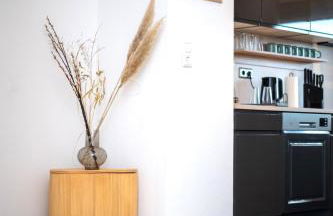 Comfortable & central 3-room-apartment in Hannover l Self-Check-in I Parking, Elevator & Balkony - Foto 8