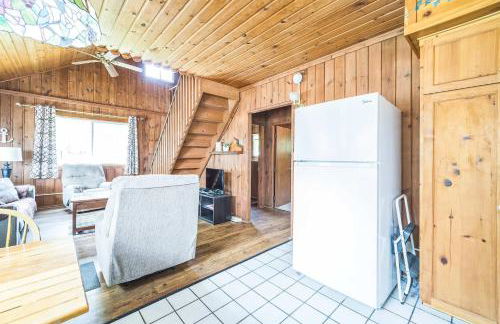 Sunnyside 3BR 1BA Relaxing Lakefront Retreat - Foto 19