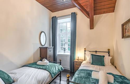 Groudd Hall - Photo 23