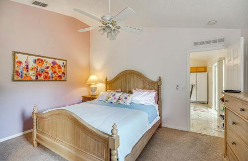 Pool and Fire Pit Family-Friendly Palm Bay Home! - Foto 15