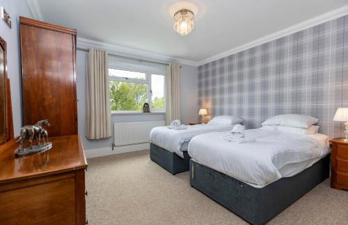 The Lodge - Photo 17