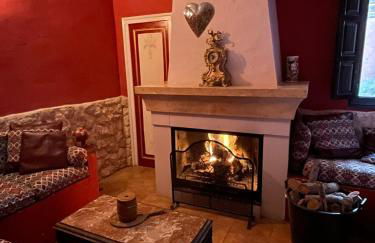 6 Bed House Sleeps 12 - Pool Hot Tub Fireplace - Foto 28