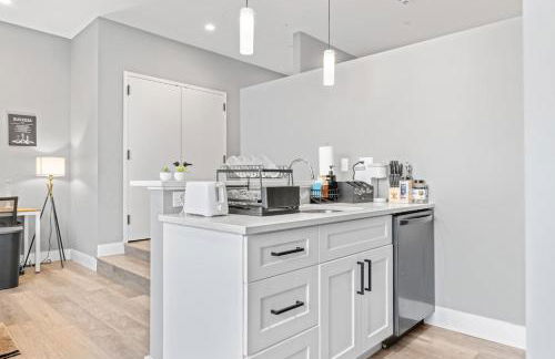 Modern DT Stay, King Bed, Parking Available - Foto 27