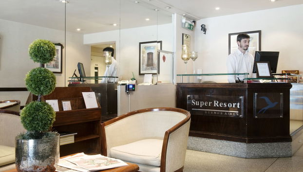 Mostrador de check-in y check-out