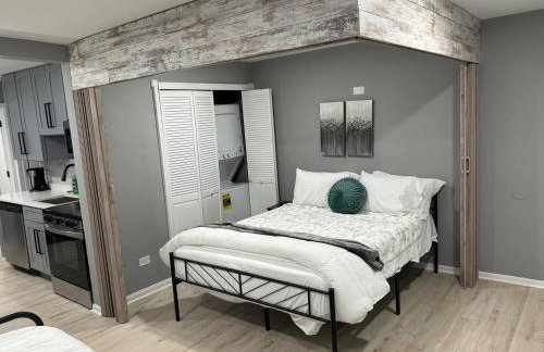 Convenient Mid and Extended Stay Near Airport - Foto 6