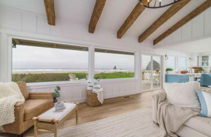 Oceanfront w Direct Beach Access • Game Room • Views Driftaway by AvantStay - Photo 12