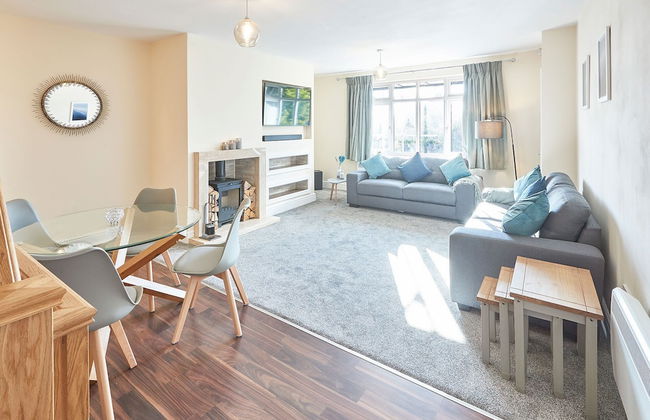 Host Stay Baslow Road Serviced Apartment - Photo 1