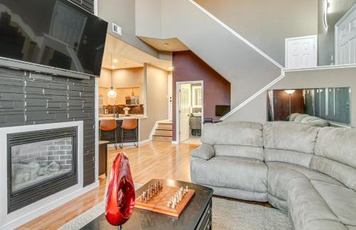 WFH Setup and Garage Parking! Modern Denver Condo - Foto 4