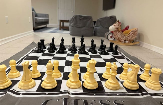 Elegant Spring Stay on Peaceful Retreat - Photo 7