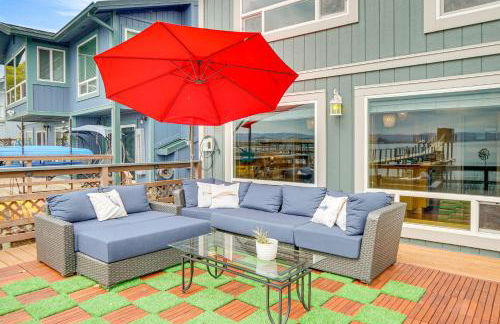 Waterfront Clear Lake Home with Game Room and Deck! - Foto 37