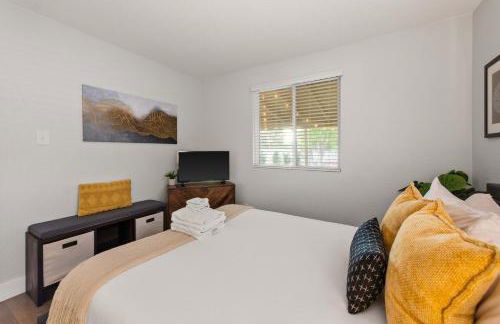 Spacious Retreat Patio, Games, and Quick to DEN - Foto 18