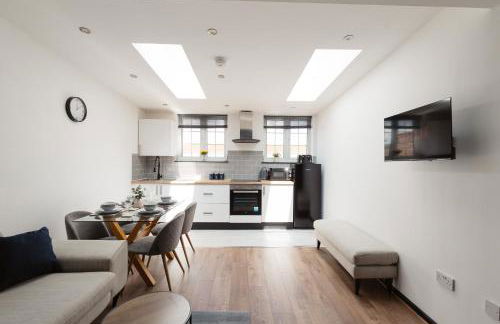 Two Bedroom Executive Pad by Traboule Properties Ltd - Foto 1