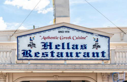 Luxury heated-pool home blocks from the beach - Foto 63