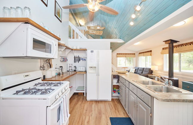 Lake Haven Beach Resort - Photo 36