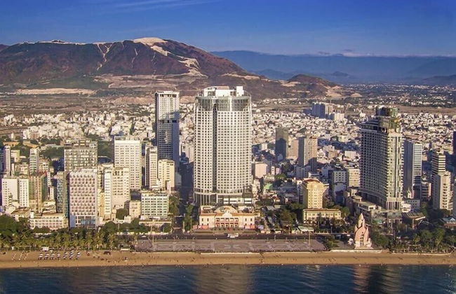 LYN Panorama Beachfront Studio - Foto 1