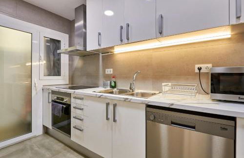 Family Apartment Camp Nou by Maison Piñata - Photo 23