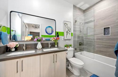E - 2 Homes - Sleeps 26 by Universal - Patio -Games - FIFA SoFi World Cup - Foto 19