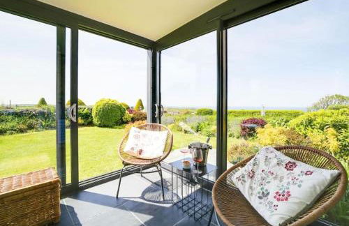 Beautiful family home, sea views, large garden - Foto 15