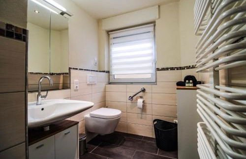 Chill Out Area, Sauna & Wirlpool, grandiose Aussicht, Smart TV, große Terasse, Zentrum nah - Foto 7