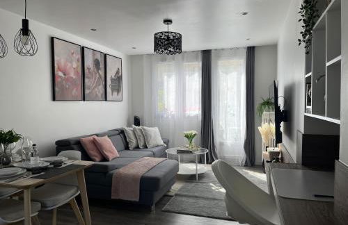 Entire 60m2 apartment - Close to Paris - Parking - Kitchen - 2min RERB - Olympic'24 - Foto 18