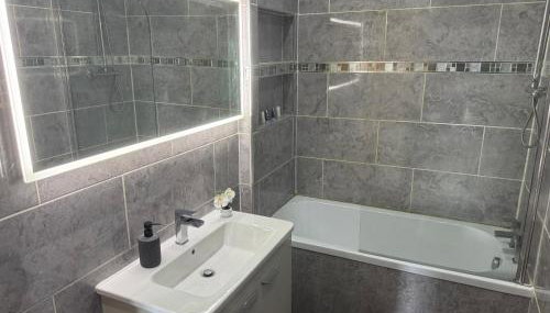 Sovereign House Apartment with private car park - Foto 5, Shower