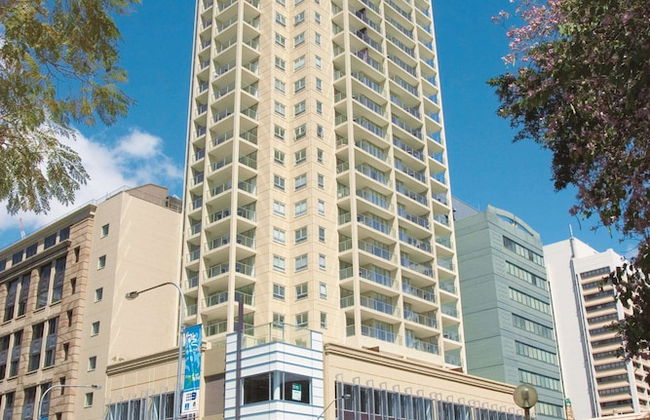 Oaks Brisbane Lexicon Suites - Photo 35