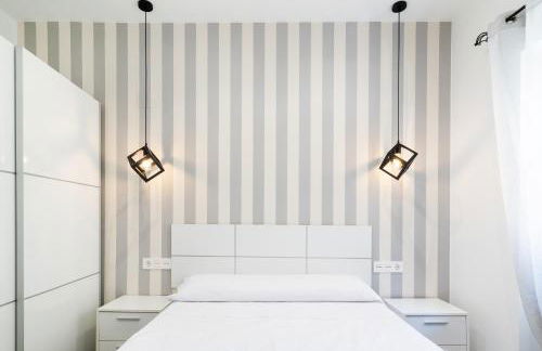 Pajaritos Suites junto a centro, estación de tren y plaza de toros - Photo 27