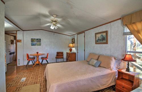 Quiet Utopia Retreat: Deck & Hill Country Views - Foto 13