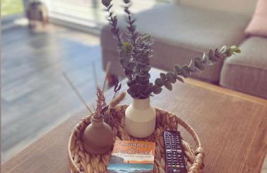 Malva - Modern 2 Bedroom Bungalow in Wick Sleeps 4 with private parking - NC500 Route - Photo 14