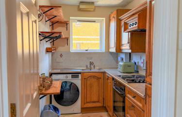 Modern 2 Bed Sleeps 6 near O2 ExCeL Enjoy river views and easy access to the IFS Cloud Cable Car Features 2 bedrooms plus a sofa bed for 6 guests - Foto 10