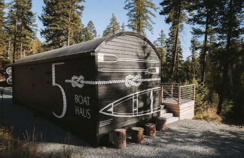 The BOAT HAUS A Montana Tiny Cabin Forest Retreat - Foto 17