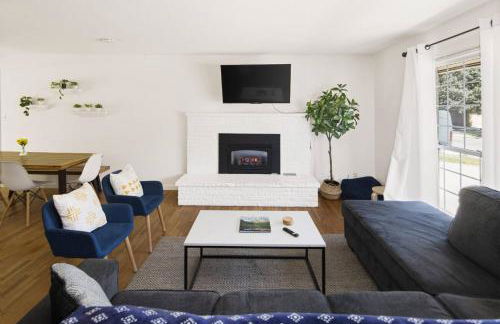 Family Retreat! By Denver + Hot Tub, Sleeps 10! - Foto 6