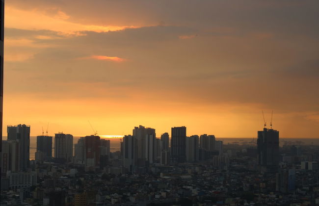Sunset View at Air Residences Makati - Foto 1