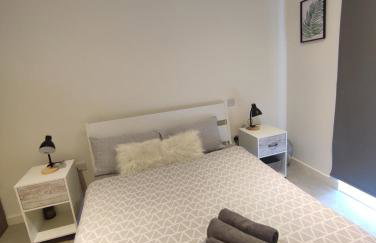 2 bedroom 2 bath 1 ensuite in Roya Asenal beautiful views & parking - Foto 8