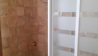 Apartamentos Isabel - Foto 3, Shower