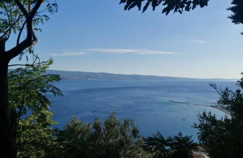 House B - with spacious terrace and beautiful view - Foto 1